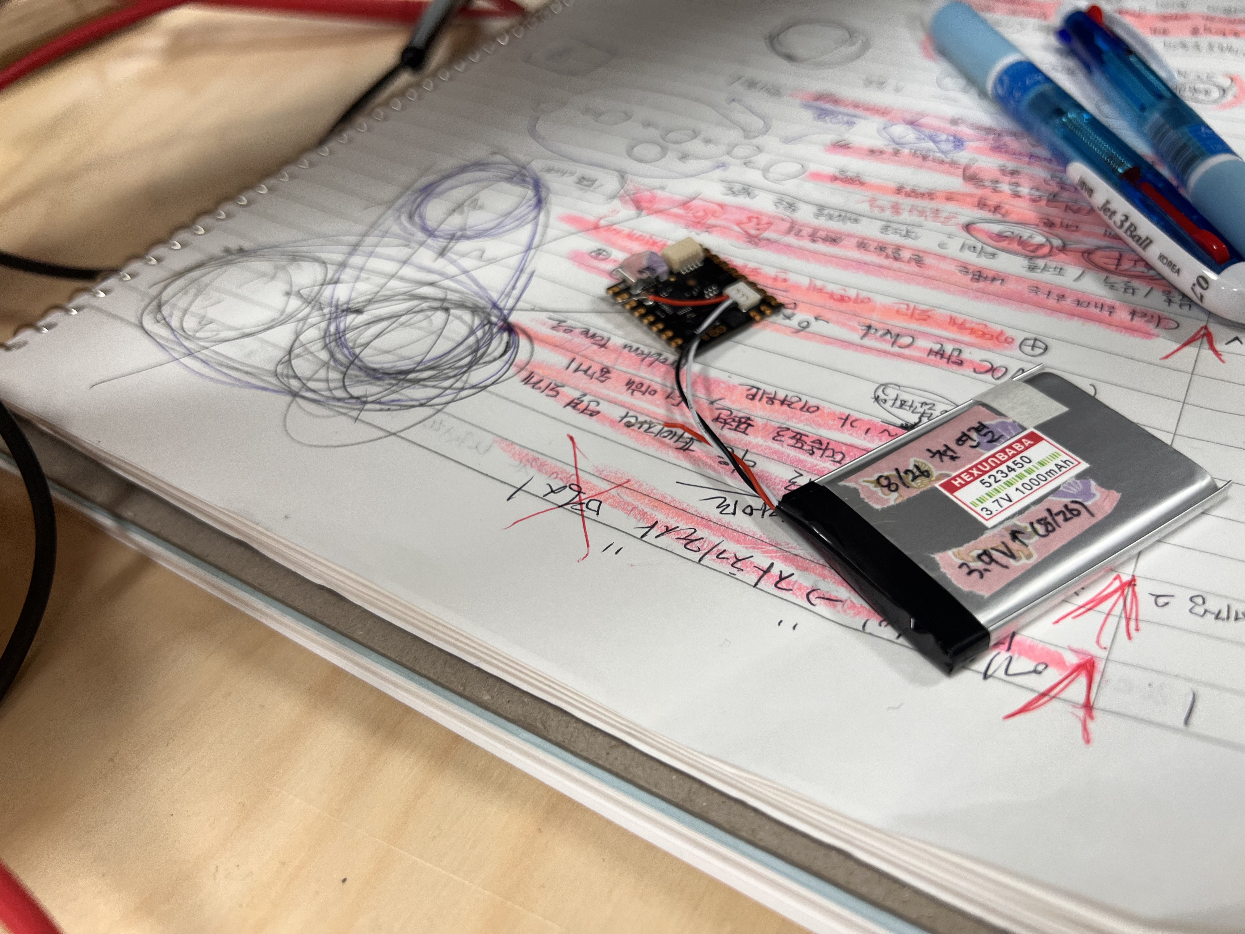 아두이노 IMU 센서 모듈과 배터리 조립